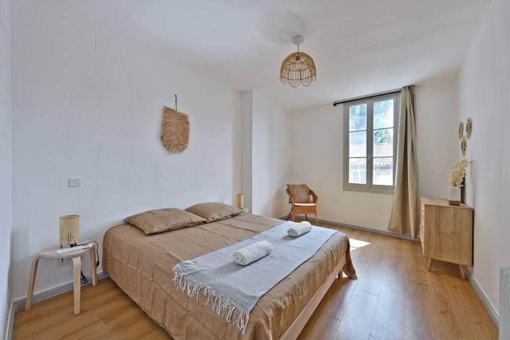 Au Coeur Des Platanes - Parking Gratuit Sous-Terrain - Clim - Balcon Apartment Авиньон Екстериор снимка